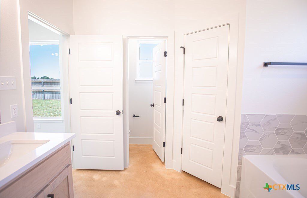 7808 Smoke Creek Lane. Temple, TX 76502