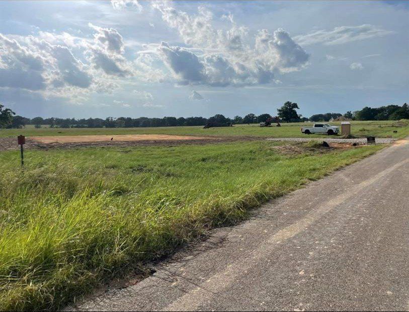 408 County Road 2115. Canton, TX 75103