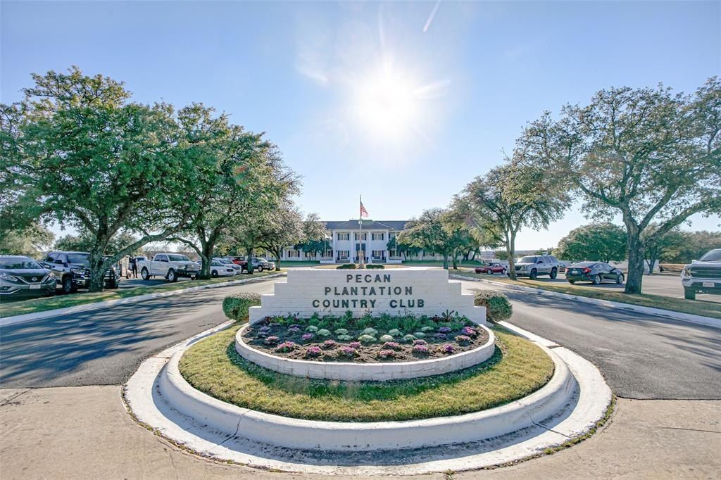 2416 Candlestick Drive. Granbury, TX 76049