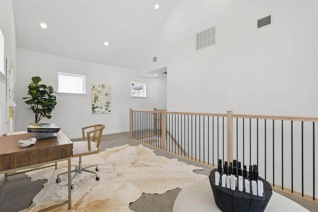 9356 Charlie Lane. Dallas, TX 75238