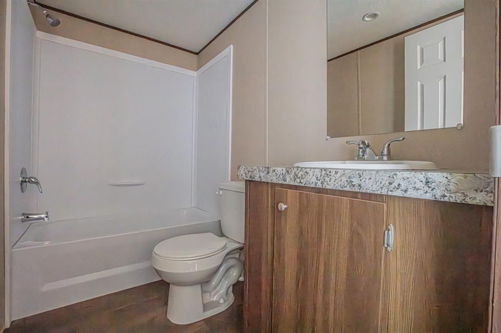 1035 Hopewell Road. Bellevue, TX 76228