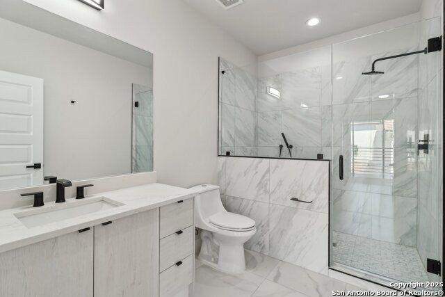 2531 Manor Heights Dr. San Antonio, TX 78231