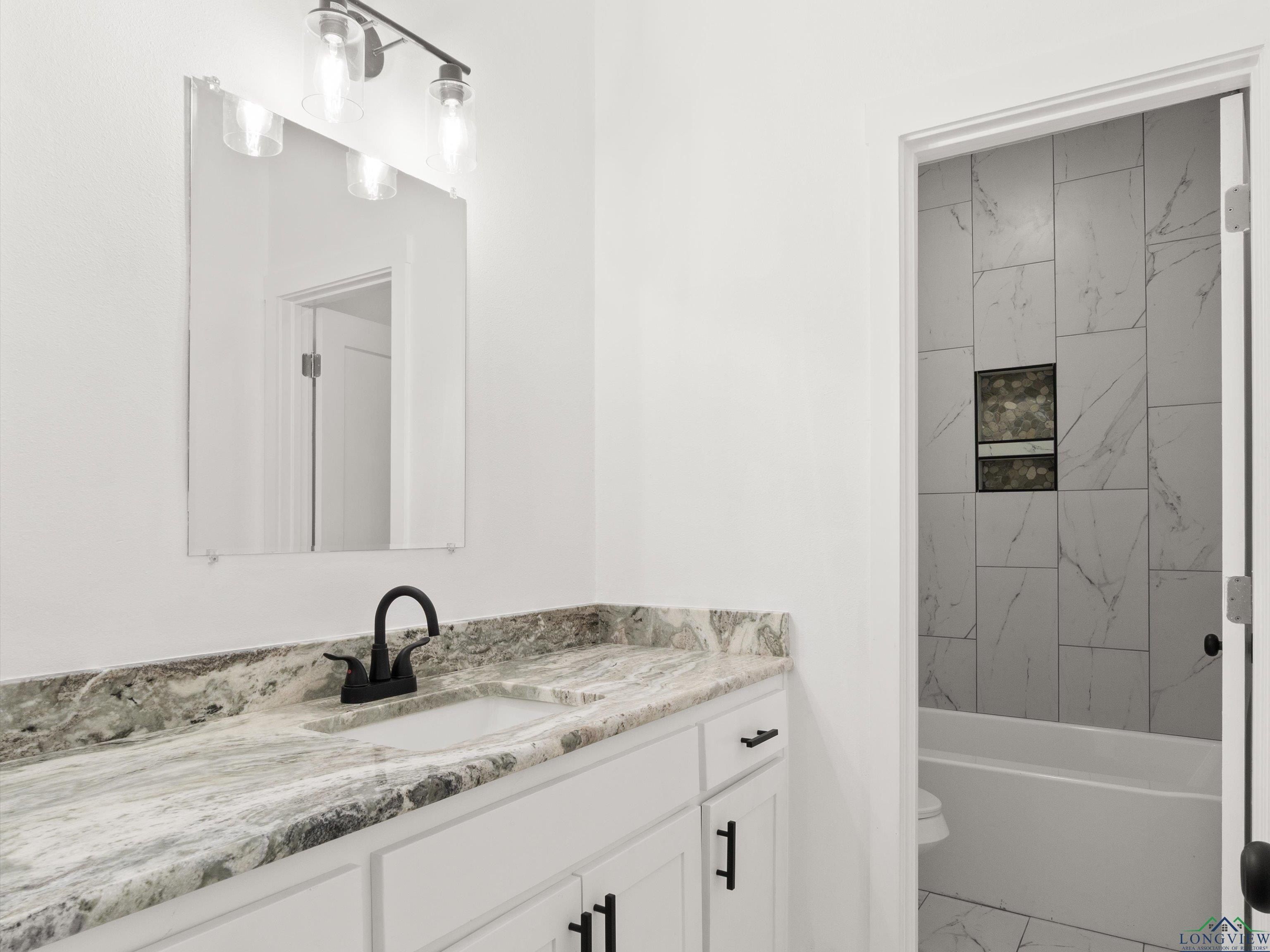 101 Jamaica. White Oak, TX 75693