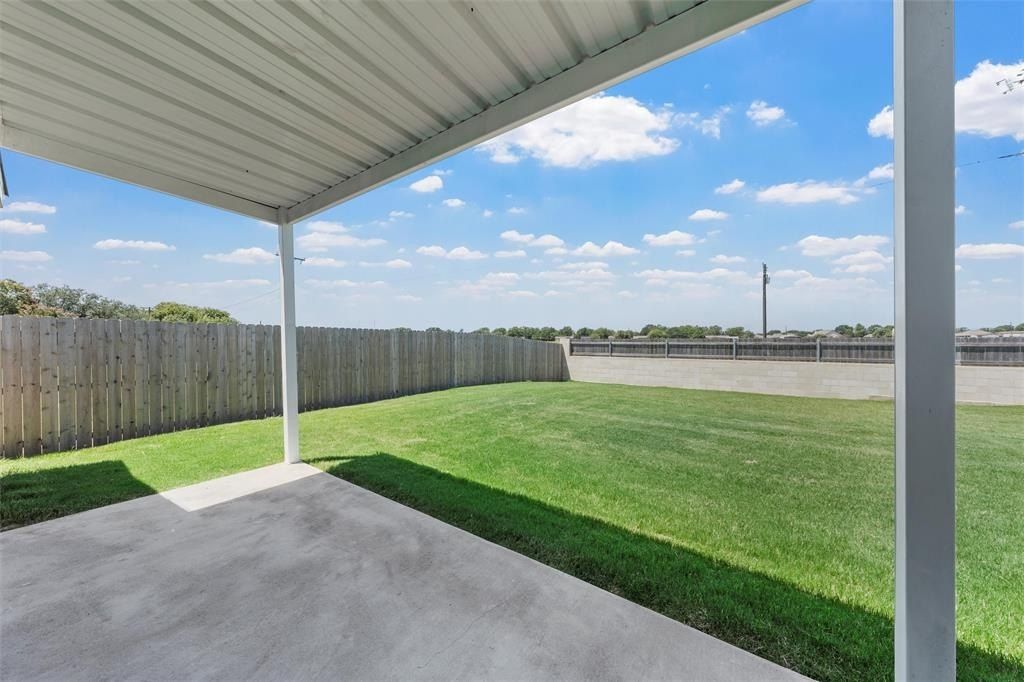 413 Travis Drive. McGregor, TX 76657