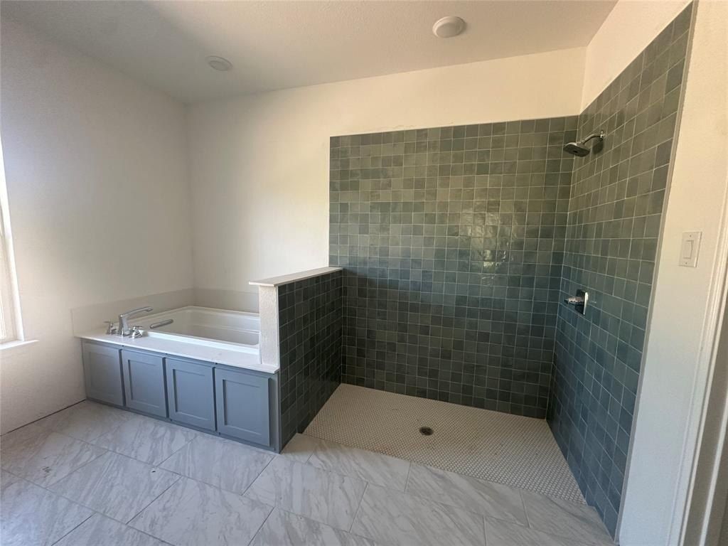 145 Tobiano Trace. Brock, TX 76087