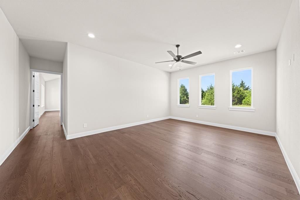 3080 Glen Oaks Drive. Waxahachie, TX 75165