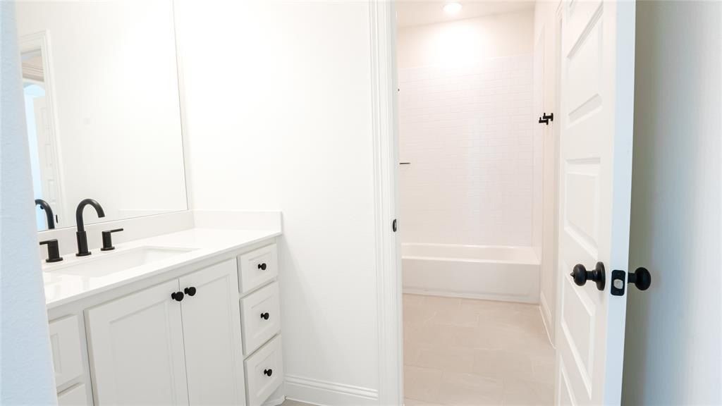 427 Wingtail Drive. Aledo, TX 76008