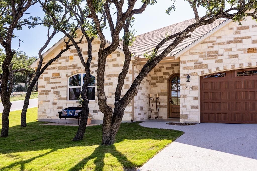 2108 Athens Ave. Kerrville, TX 78028
