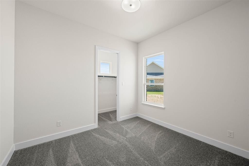 551 Cari Lynn. Venus, TX 76084