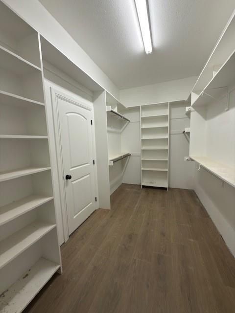 192 Lakeview Circle. Pilot Point, TX 76258