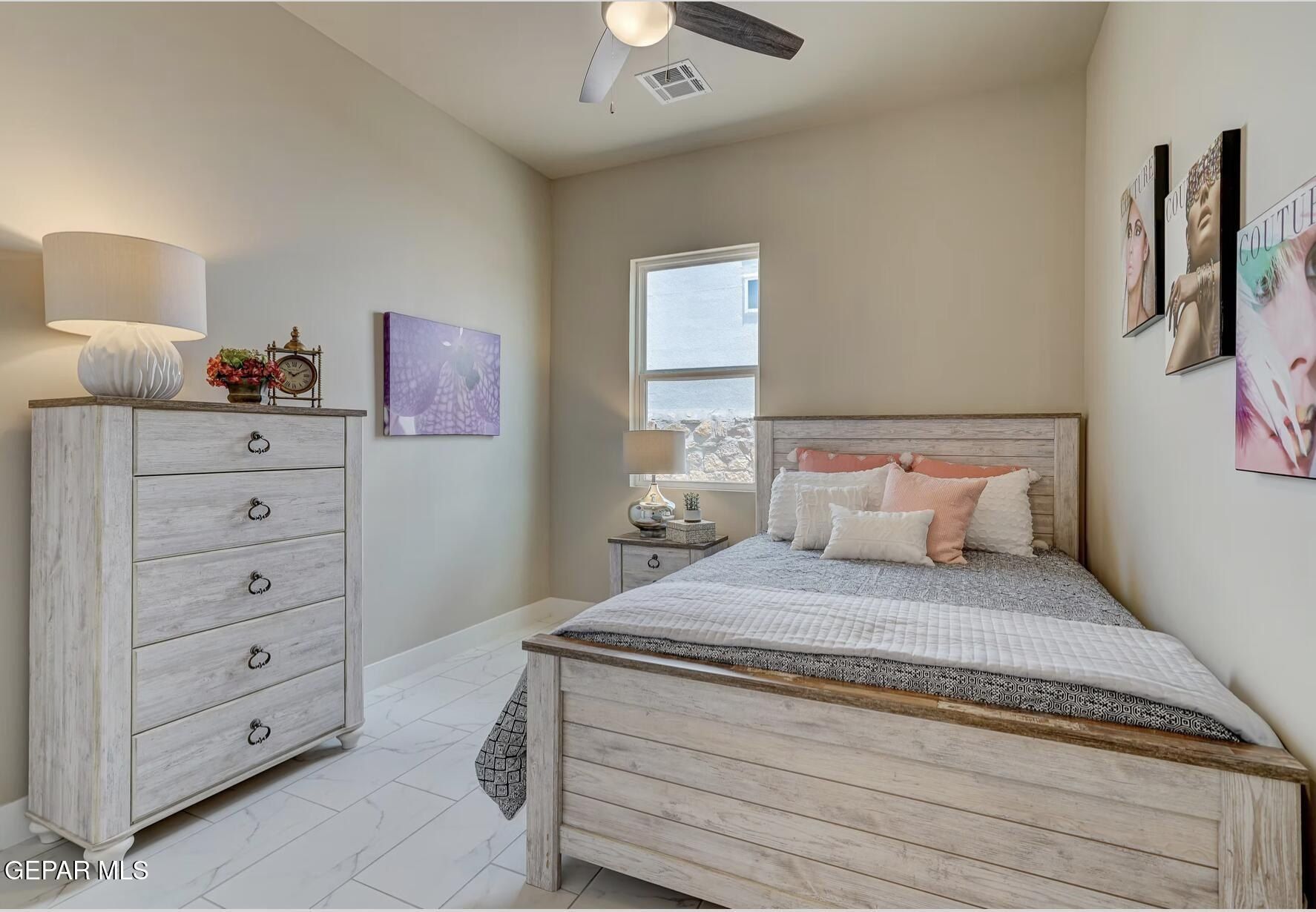812 Fairford Place. Horizon City, TX 79928