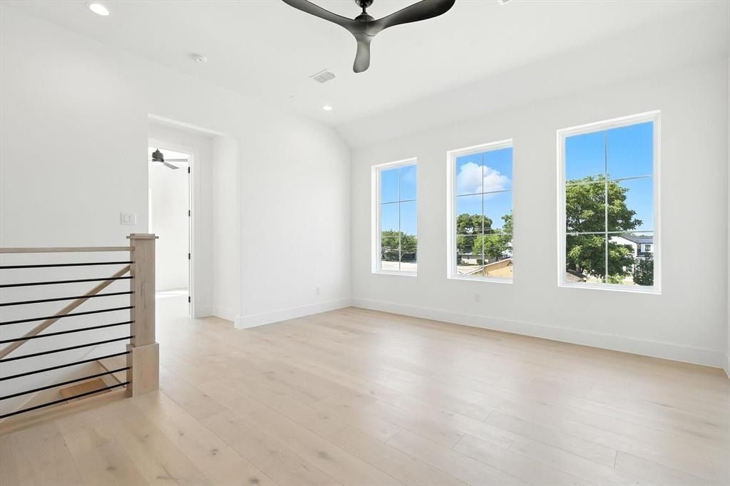 204 North Pine Street. Roanoke, TX 76262