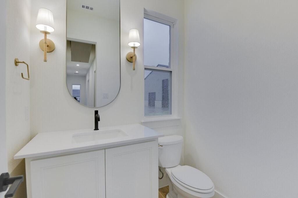 6241 Mcchesney. Midlothian, TX 76065