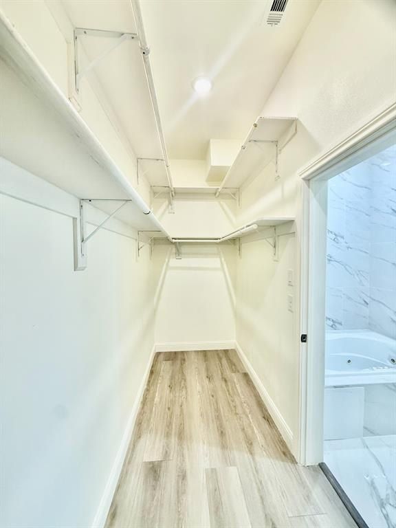 4908 Farrier Court. Grand Prairie, TX 75052