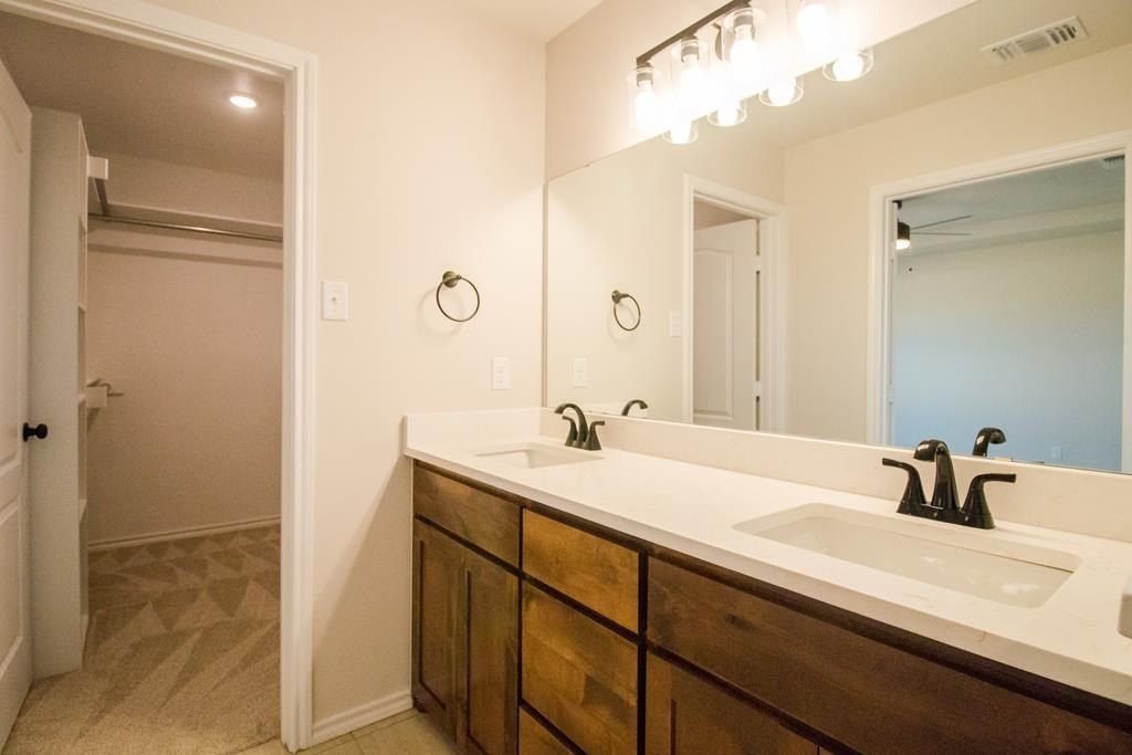 5417 Coral Way. San Angelo, TX 76904