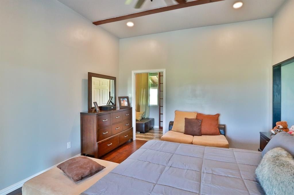 1556 Vz County Road 2128. Wills Point, TX 75169