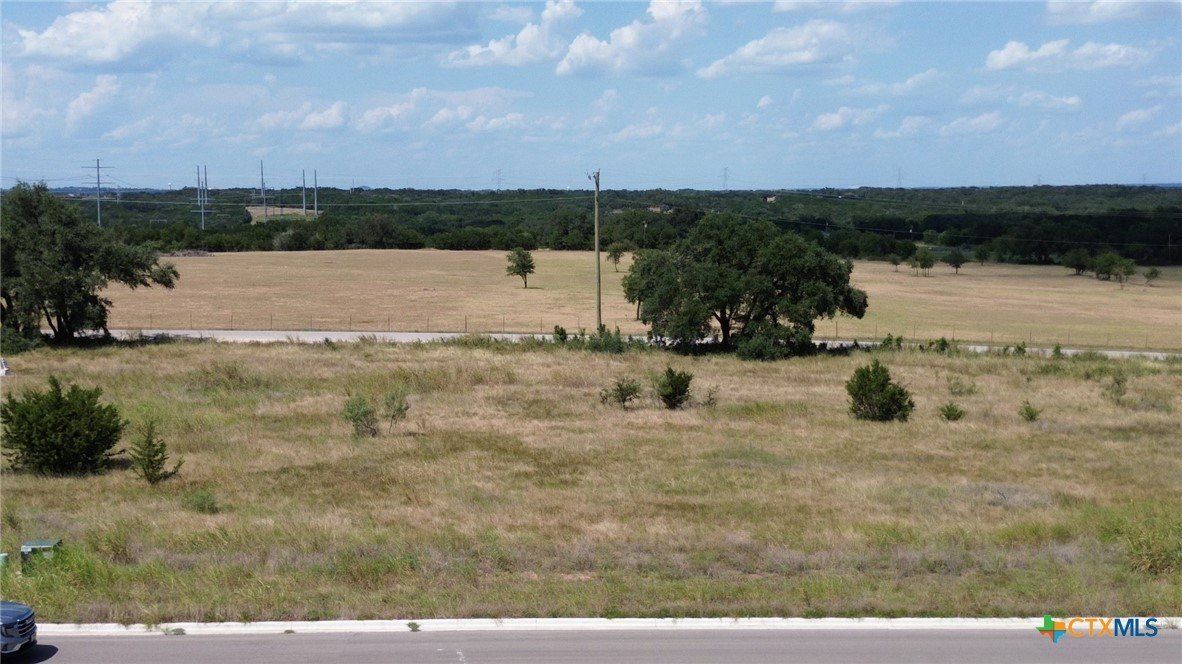 1607 Hunt. Salado, TX 76571