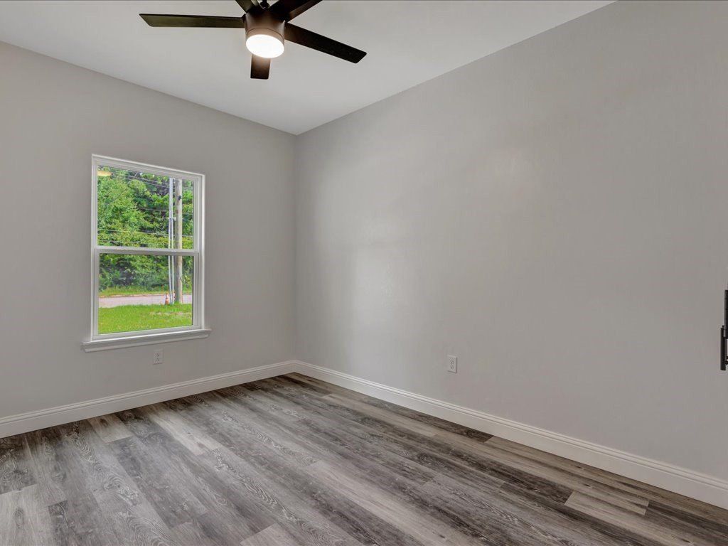 1618 Paul Avenue. Lufkin, TX 75901