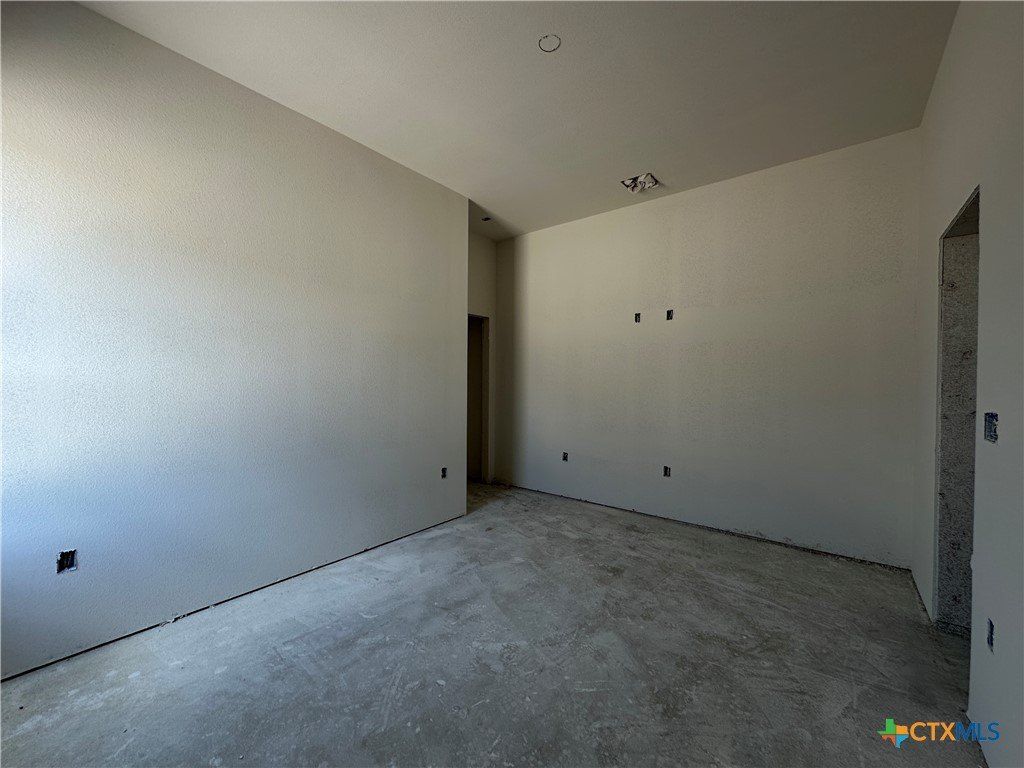 6724 Mamaw Lane. Temple, TX 76502