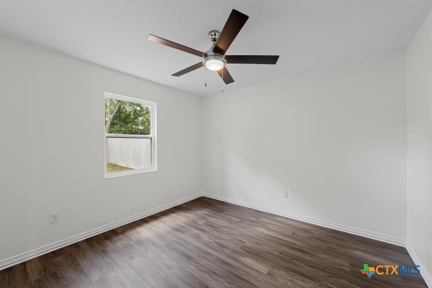 924 E Titus. Mexia, TX 76667