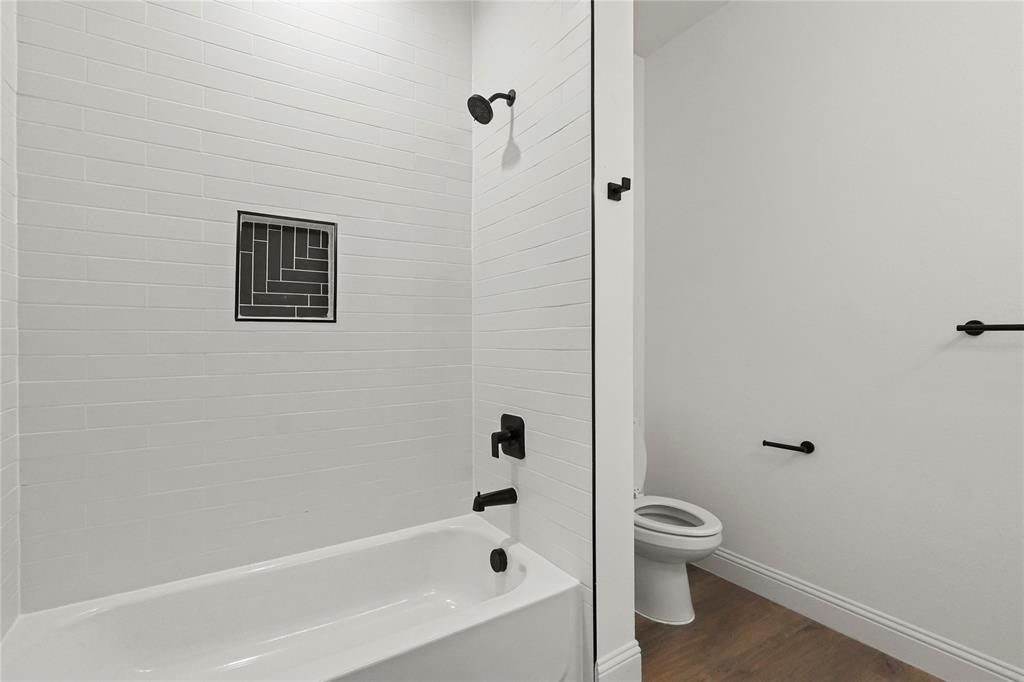 2731 Rogers Street. Dallas, TX 75215