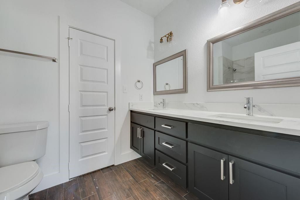 2350 Scott Street. Dallas, TX 75215