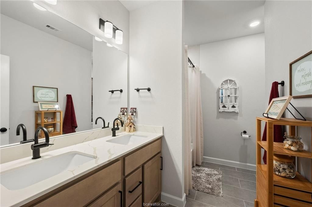 15066 Ty Marshall Court. College Station, TX 77845