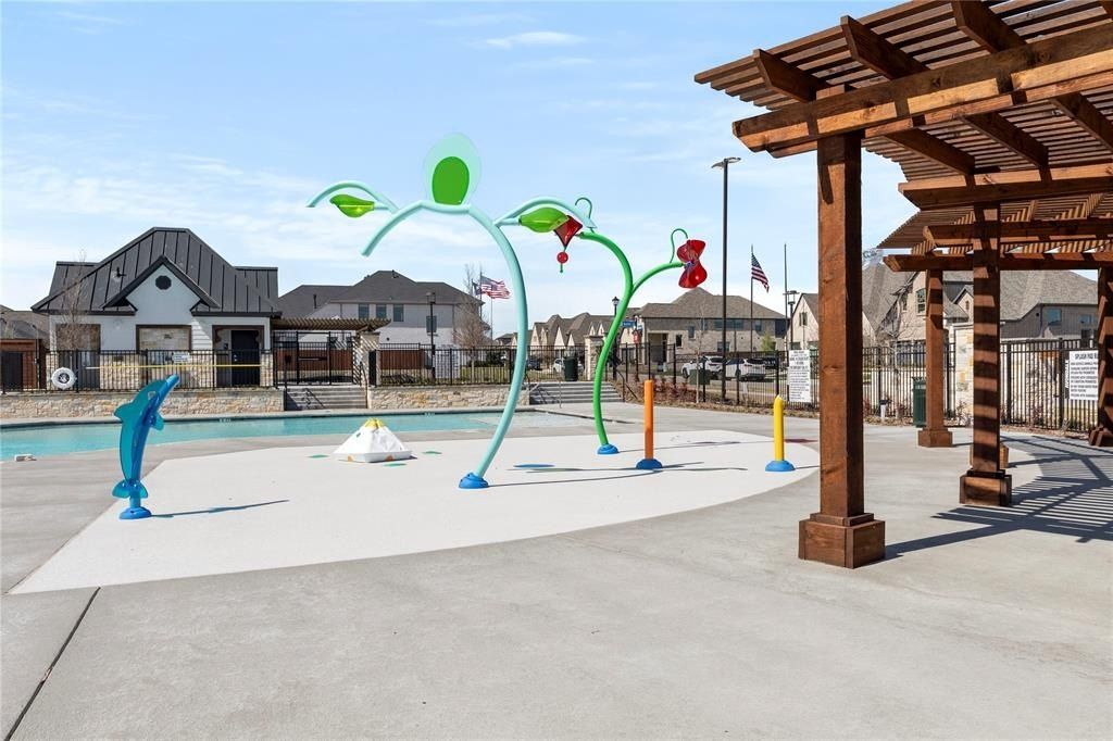 2829 Fargo Mews. Fate, TX 75087