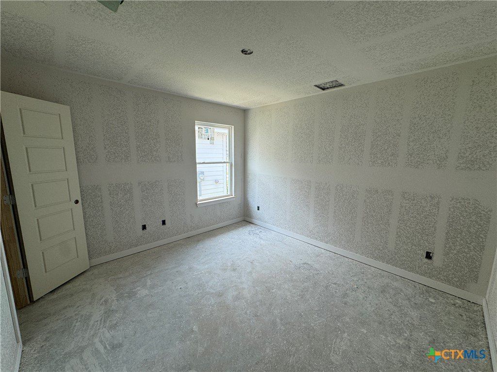 1919 Meridian Loop. Temple, TX 76504