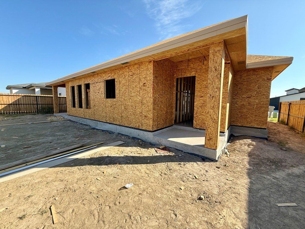 3260 Ethel Dr. Eagle Pass, TX 78852