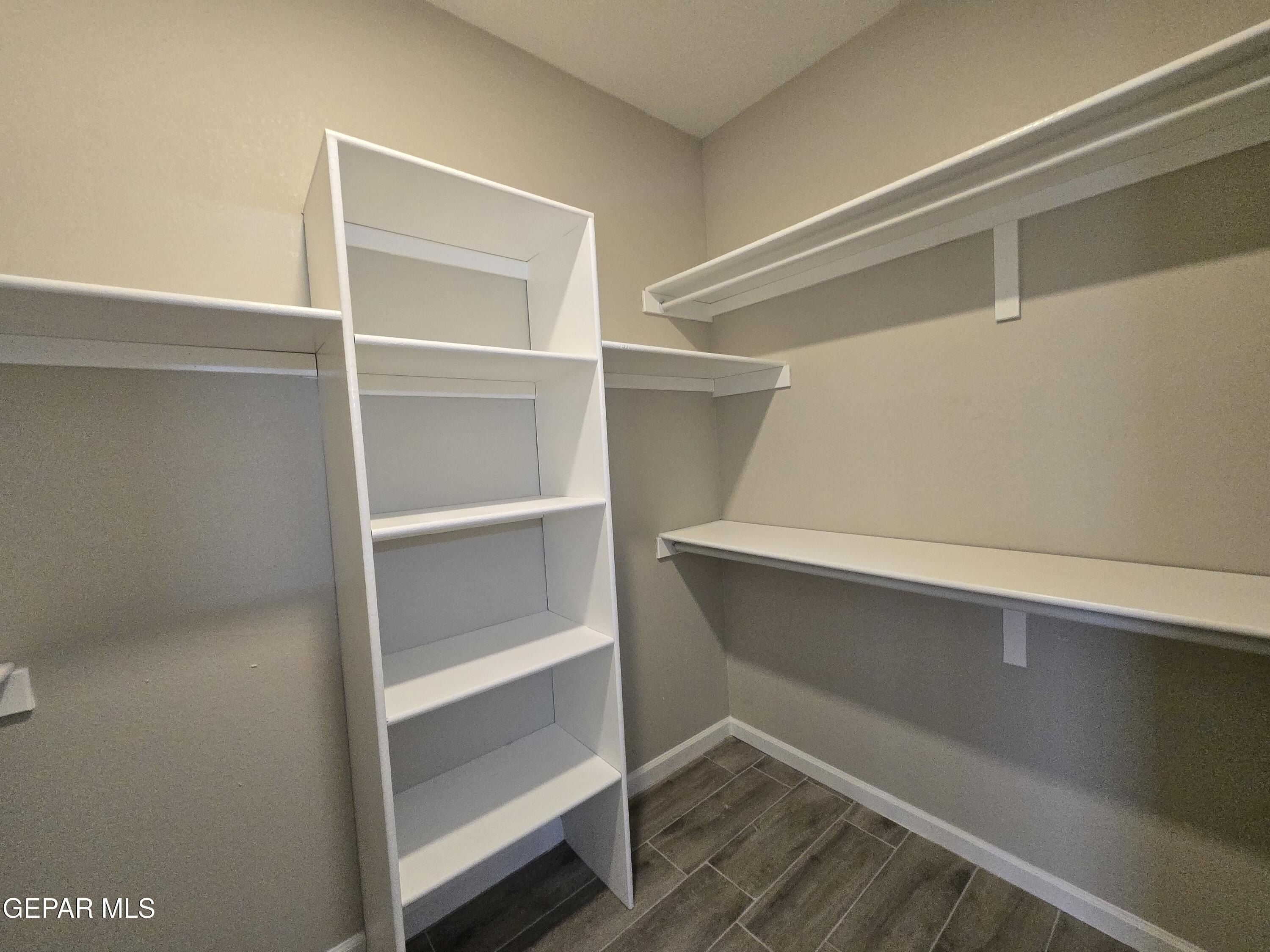 12105 Sanaa. El Paso, TX 79934