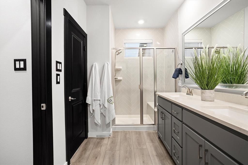 3721 Pine Leaf Lane. Prosper, TX 75078