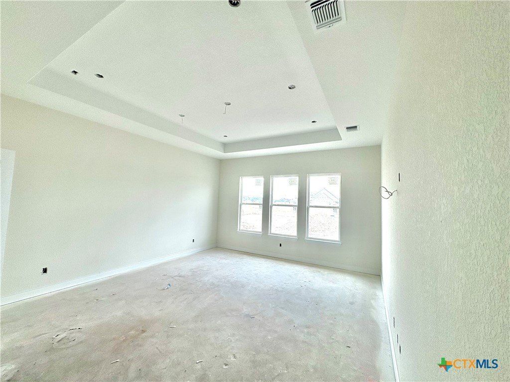 11042 Eagle Walk Boulevard. Salado, TX 76571