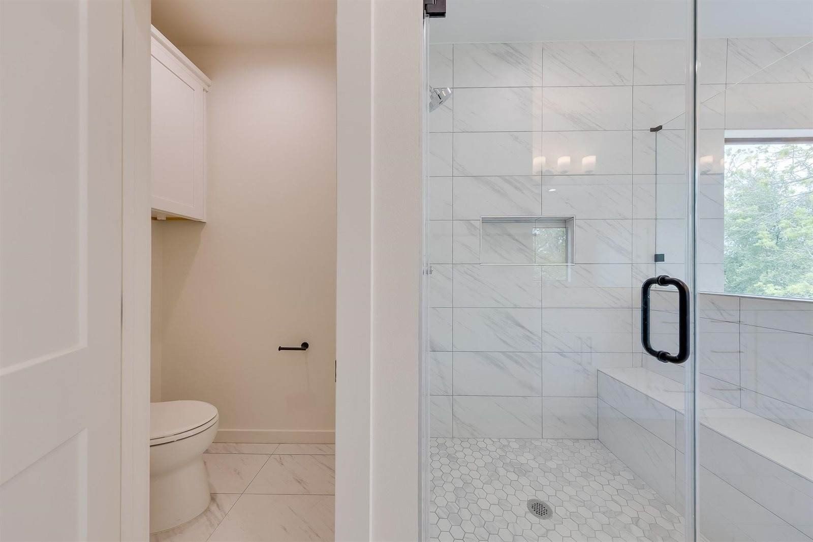 5709 Gano Street. Houston, TX 77009