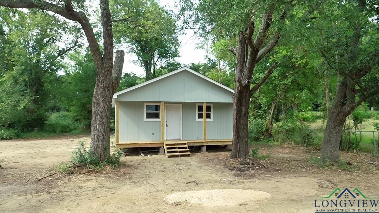 410 Godfrey St. Gladewater, TX 75647