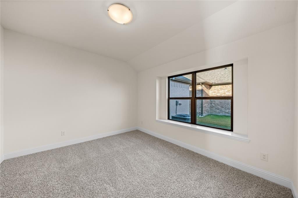 1984 Nightfall Drive. Venus, TX 76084