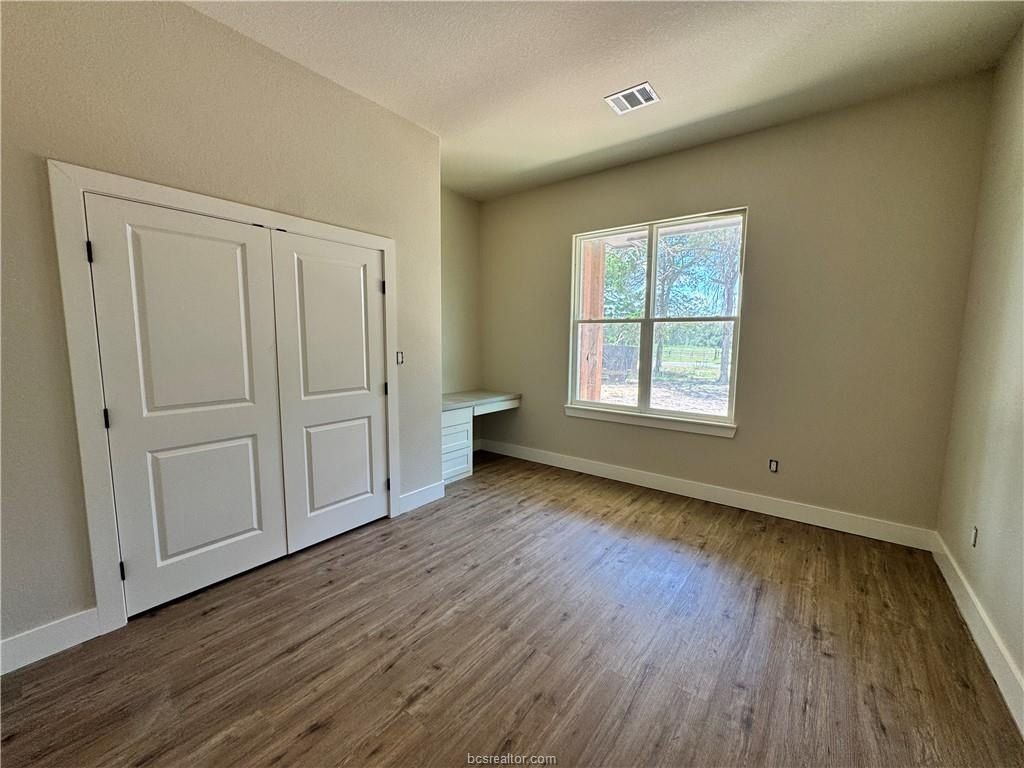 1915 Lone Star Lane. Franklin, TX 77856