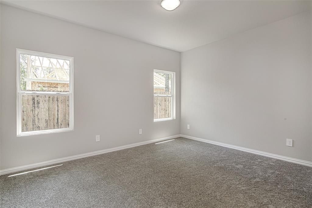 2515 Birdell Court. Fort Worth, TX 76105