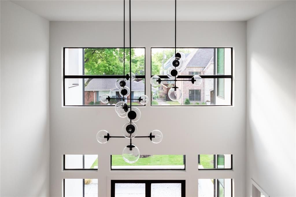 6923 Inverness Lane. Dallas, TX 75214