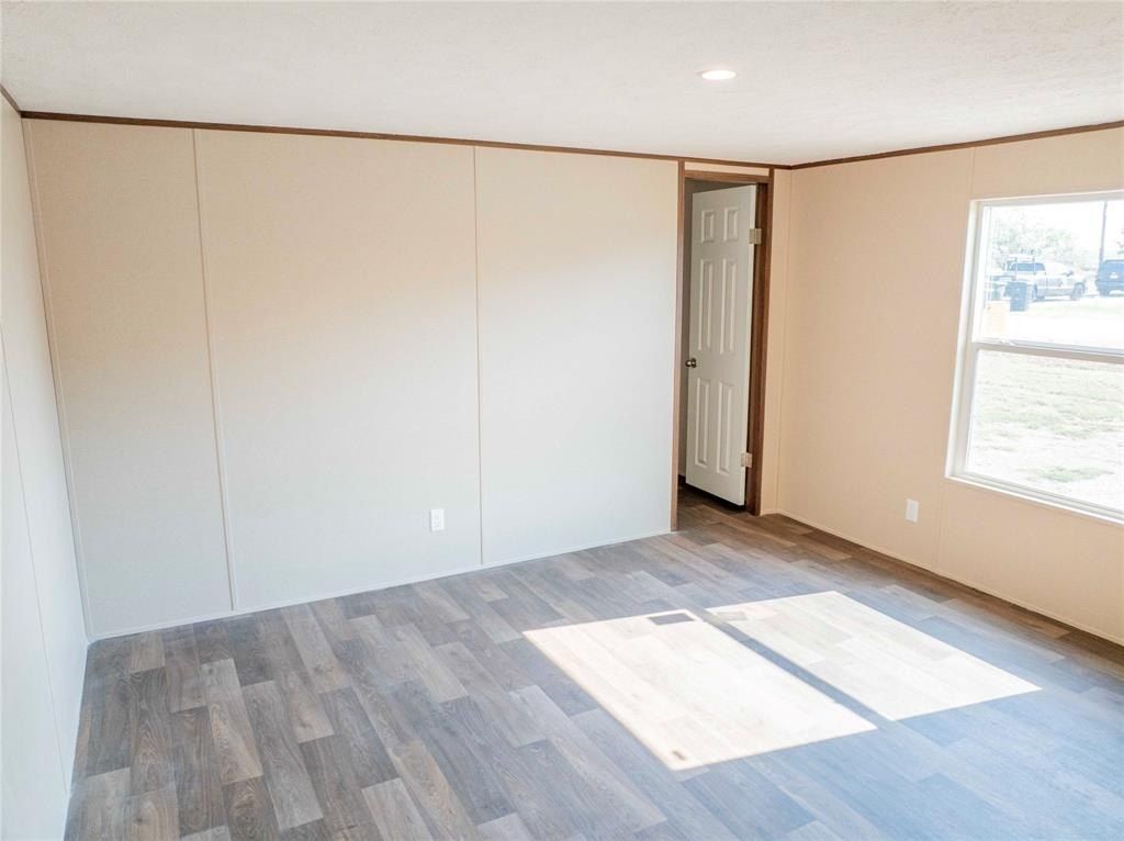 7113 Karen Lane. Joshua, TX 76058