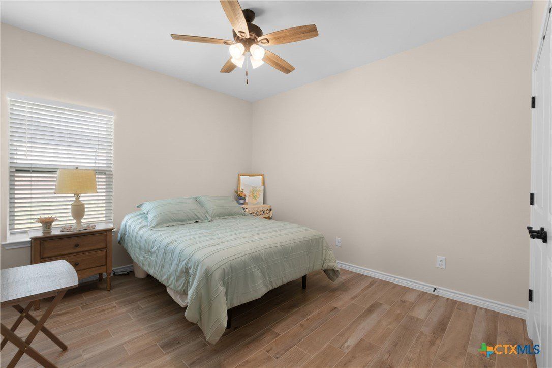 101 Hillside Lane. Lampasas, TX 76550