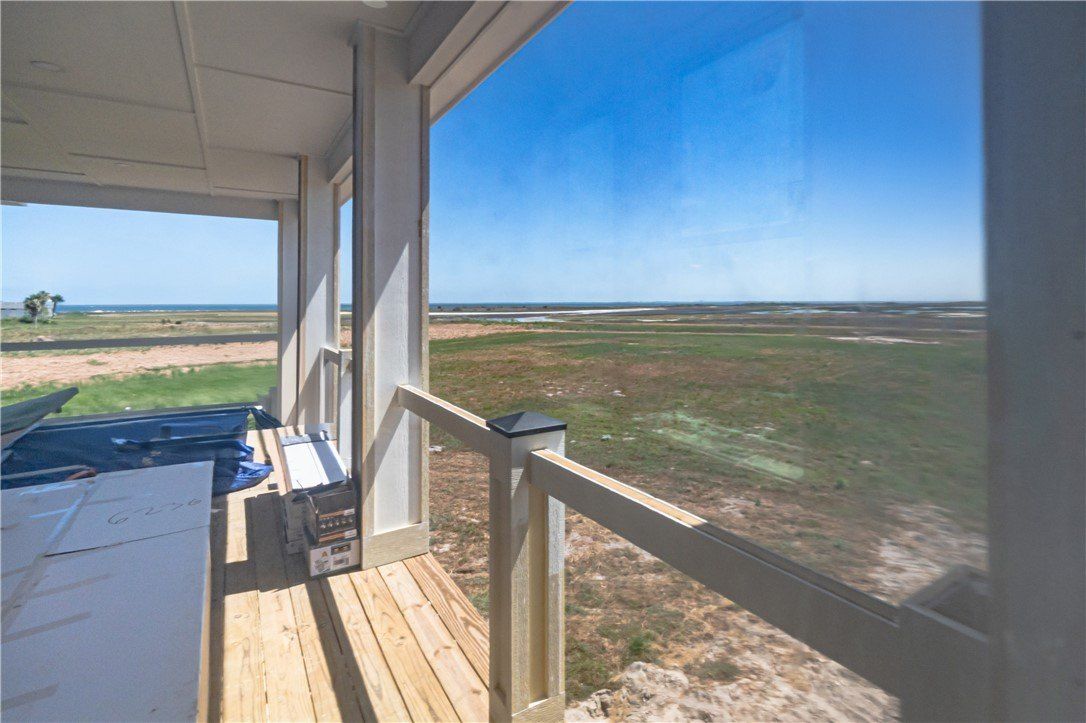 113 Port Saint Claire. Aransas Pass, TX 78336