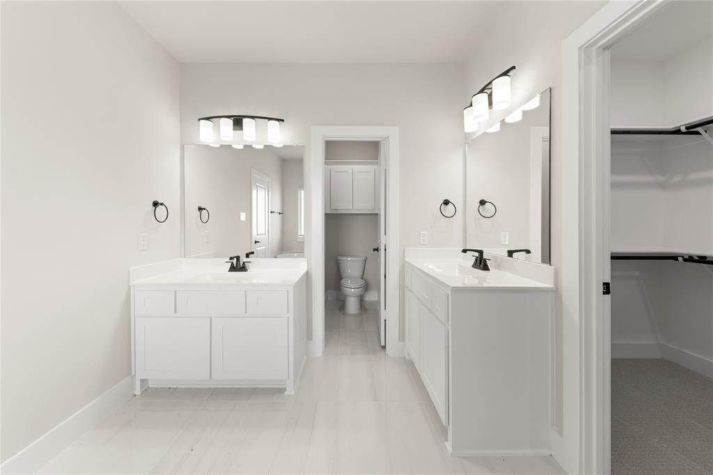 2374 Bell Way. Forney, TX 75126