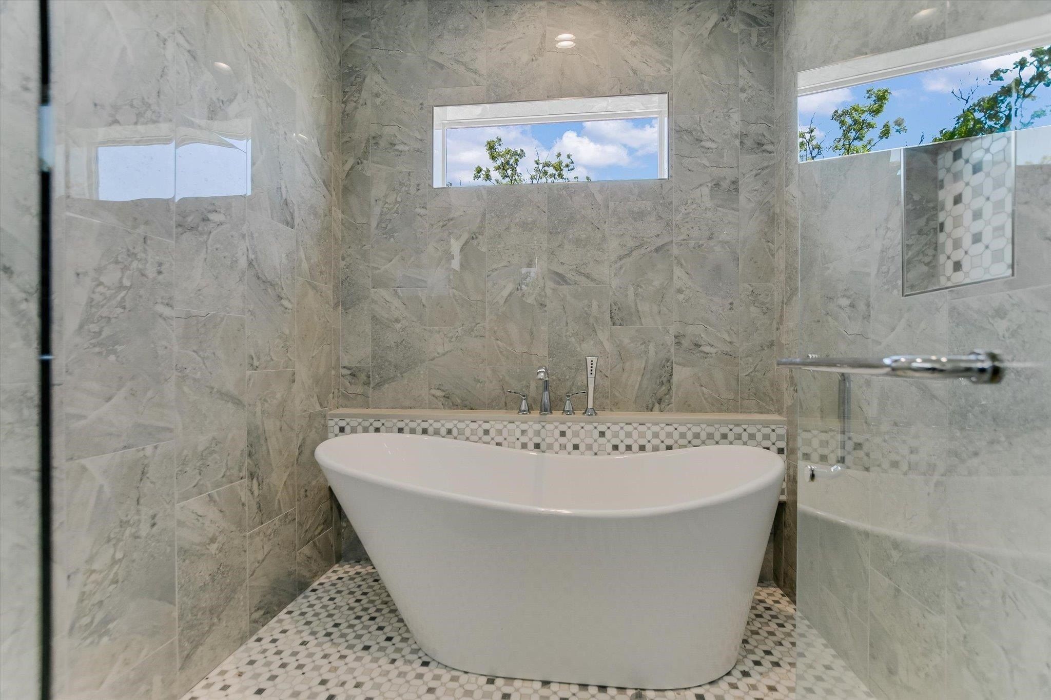 420 Lake St. Kingsland, TX 78639