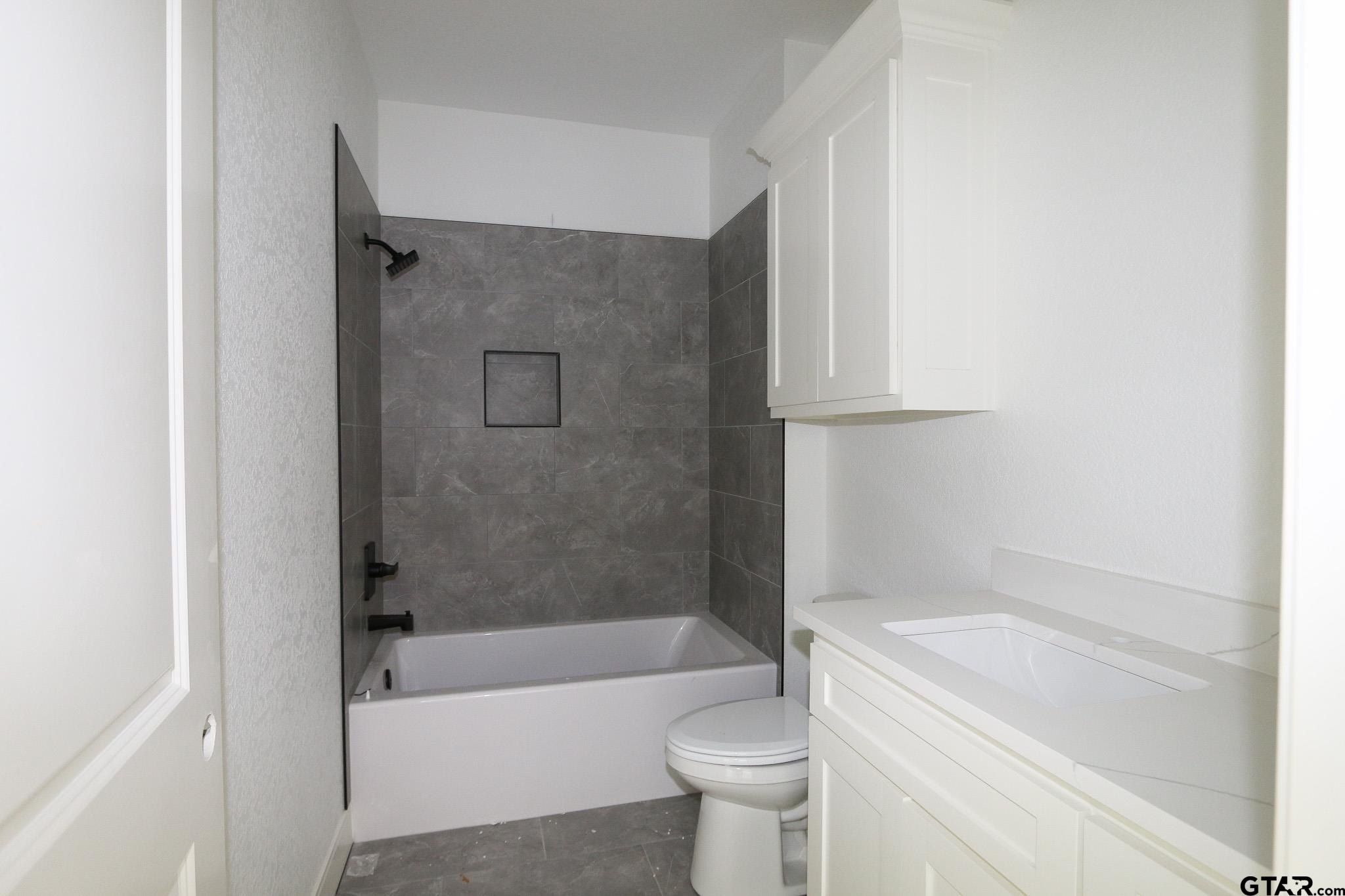 16525 Hailey Court. Tyler, TX 75703