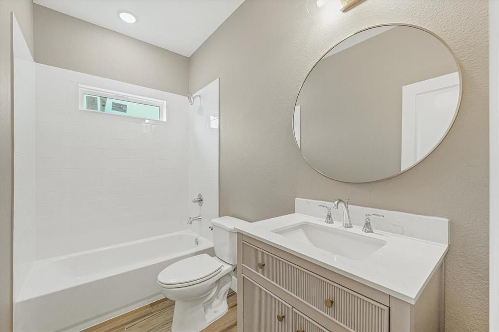 3105 N Pecan Street. Fort Worth, TX 76106