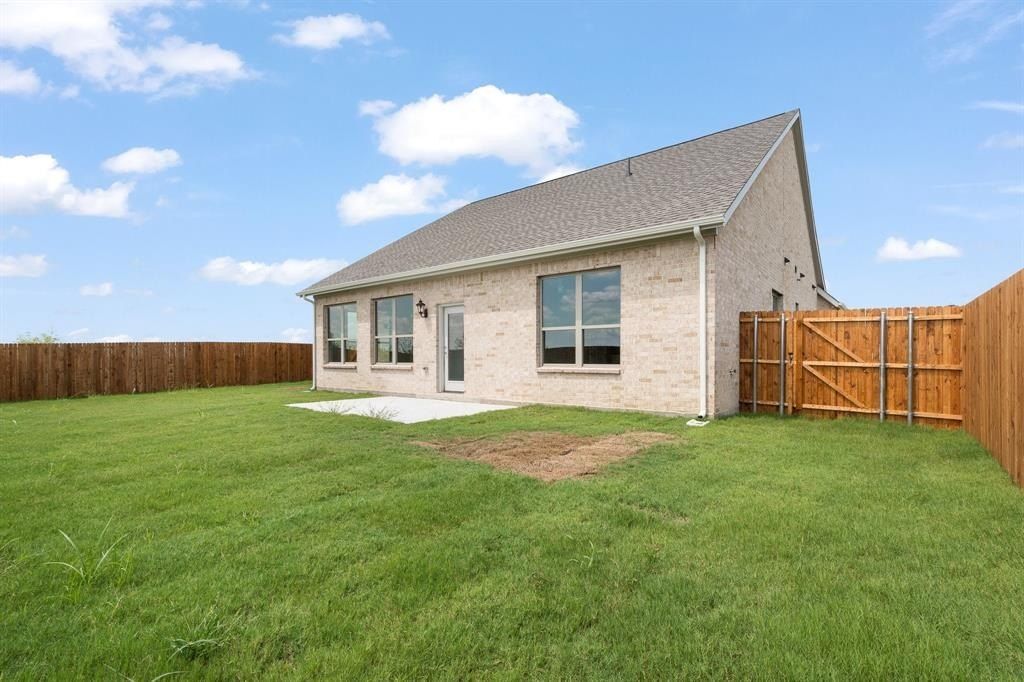 245 Brahman Street. Venus, TX 76084