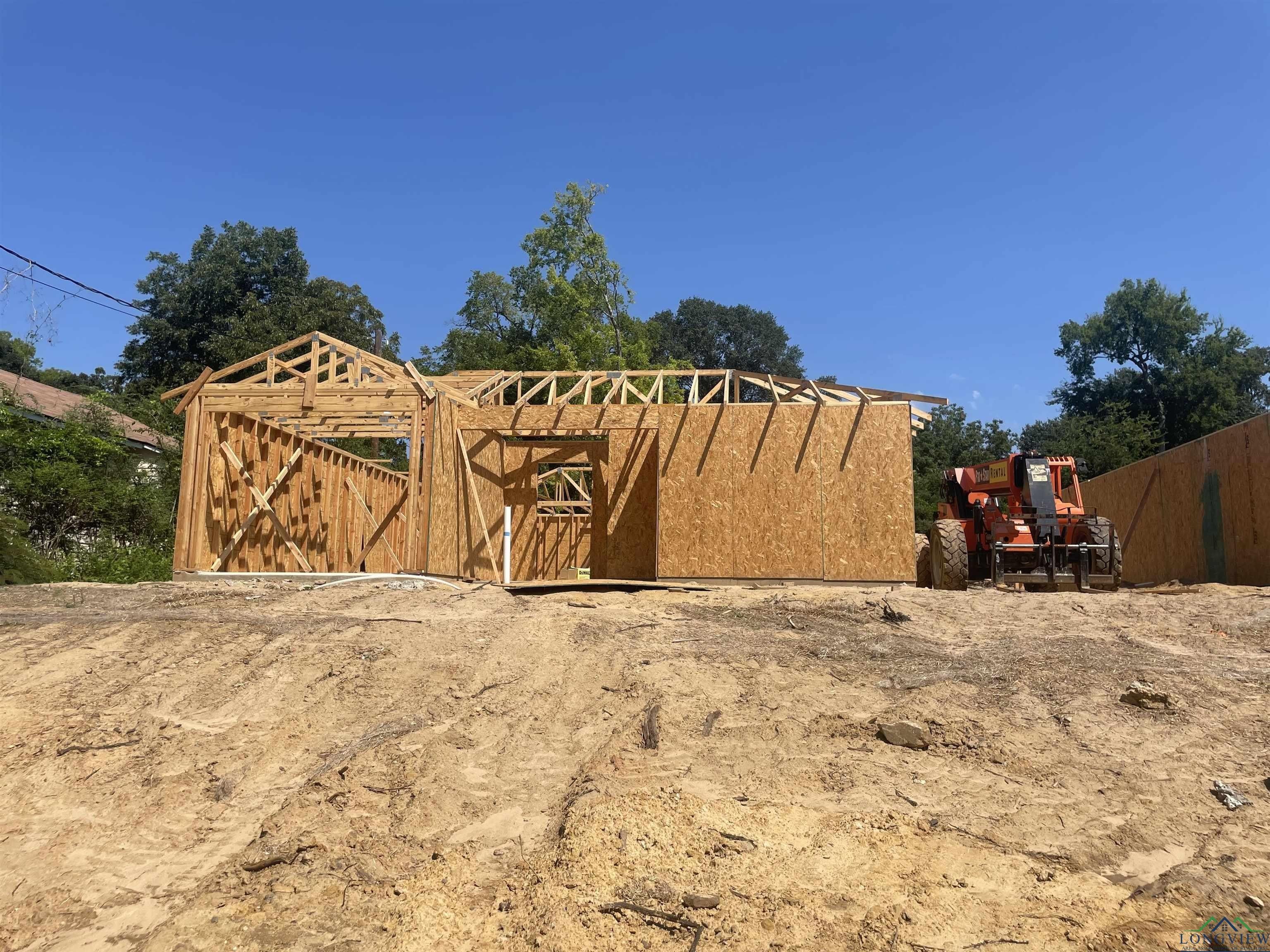 506 Jeanette. Gladewater, TX 75647