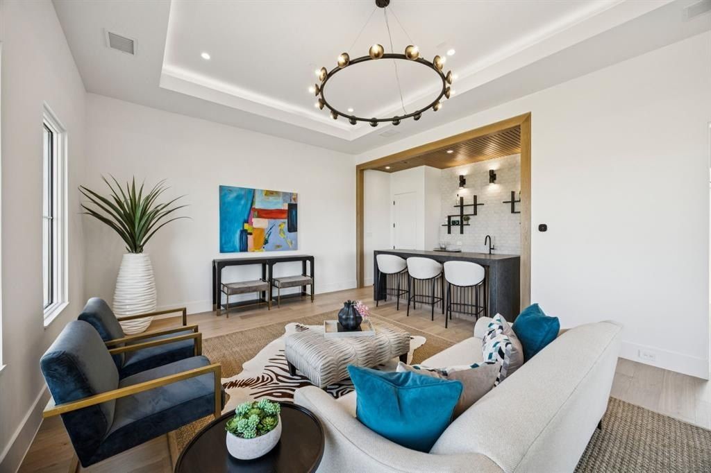 12 Cardona. Westlake, TX 76262