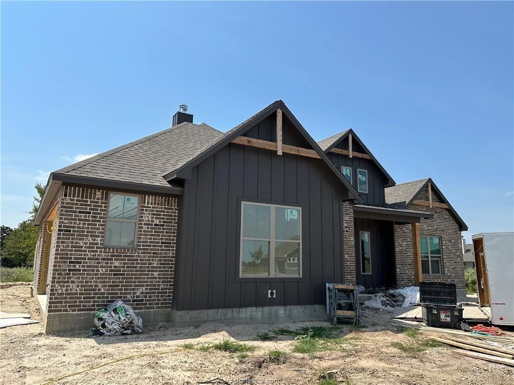 10474 Whiskey River Road. Bryan, TX 77808
